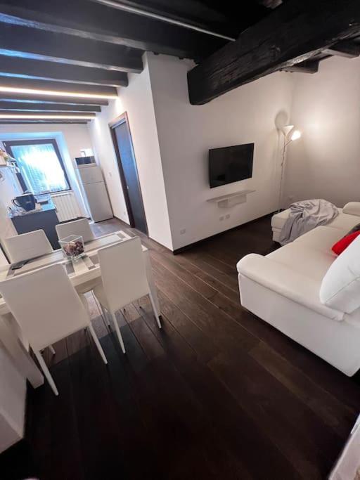 Lu.Ni. Guesthouse Roma Dış mekan fotoğraf